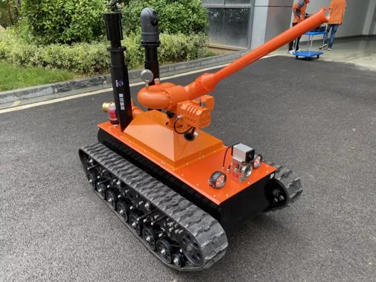 【新品发布】有了干粉灭火机器人，灭了它:电力管廊火灾